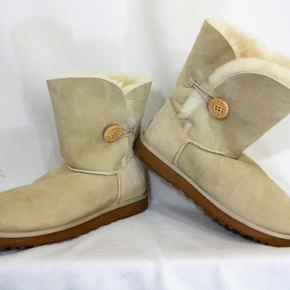 sand suede uggs
